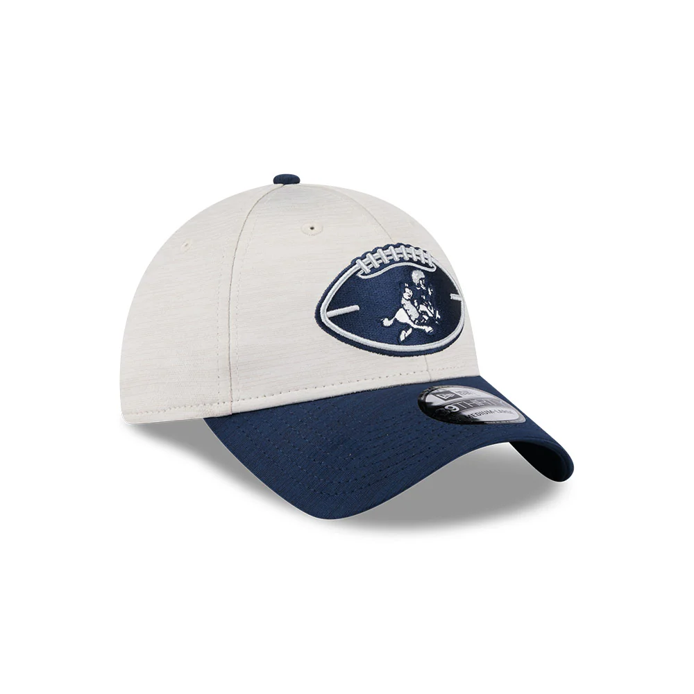 Dallas Cowboys New Era 2024 Sideline Historic 39THIRTY Flex Hat - Stone/ Navy - Image 7
