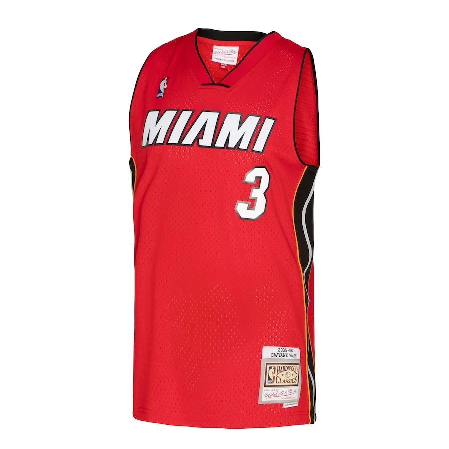 Dwyane Wade #3 Miami Heat Mitchell & Ness 2005-06 Hardwood Classics Swingman Jersey - Red - Image 2