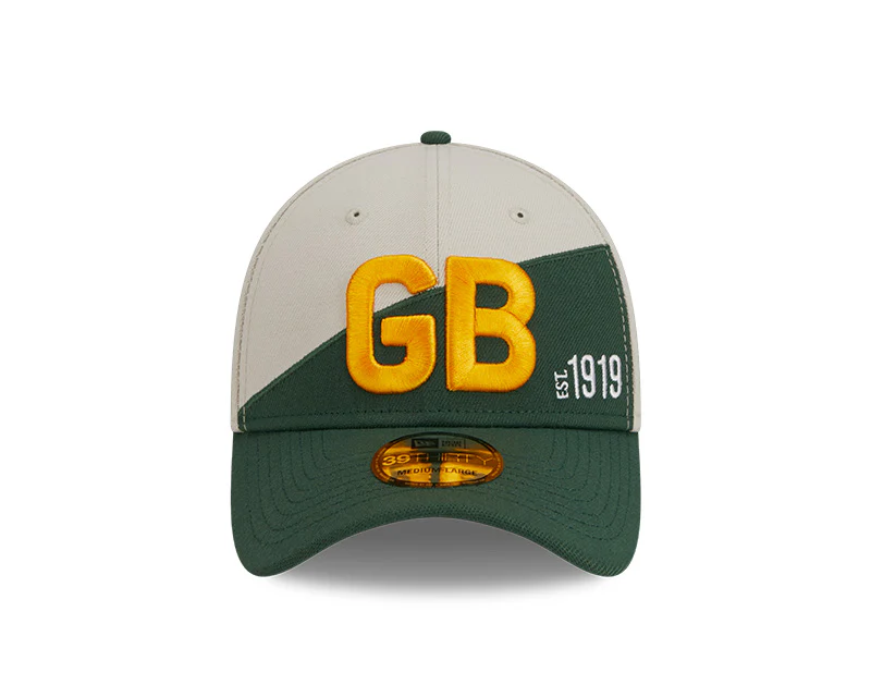 Green Bay Packers New Era 2023 Historic Sideline 39THIRTY Flex Hat - Cream/Green - Image 2