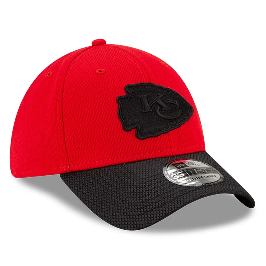 Kansas City Chiefs 2021 New Era NFL Sideline Road Red 39THIRTY Flex Hat - Image 3