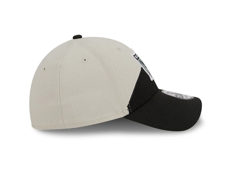 Las Vegas Raiders New Era 2023 Historic Sideline 39THIRTY Flex Hat - Cream/Black - Image 6