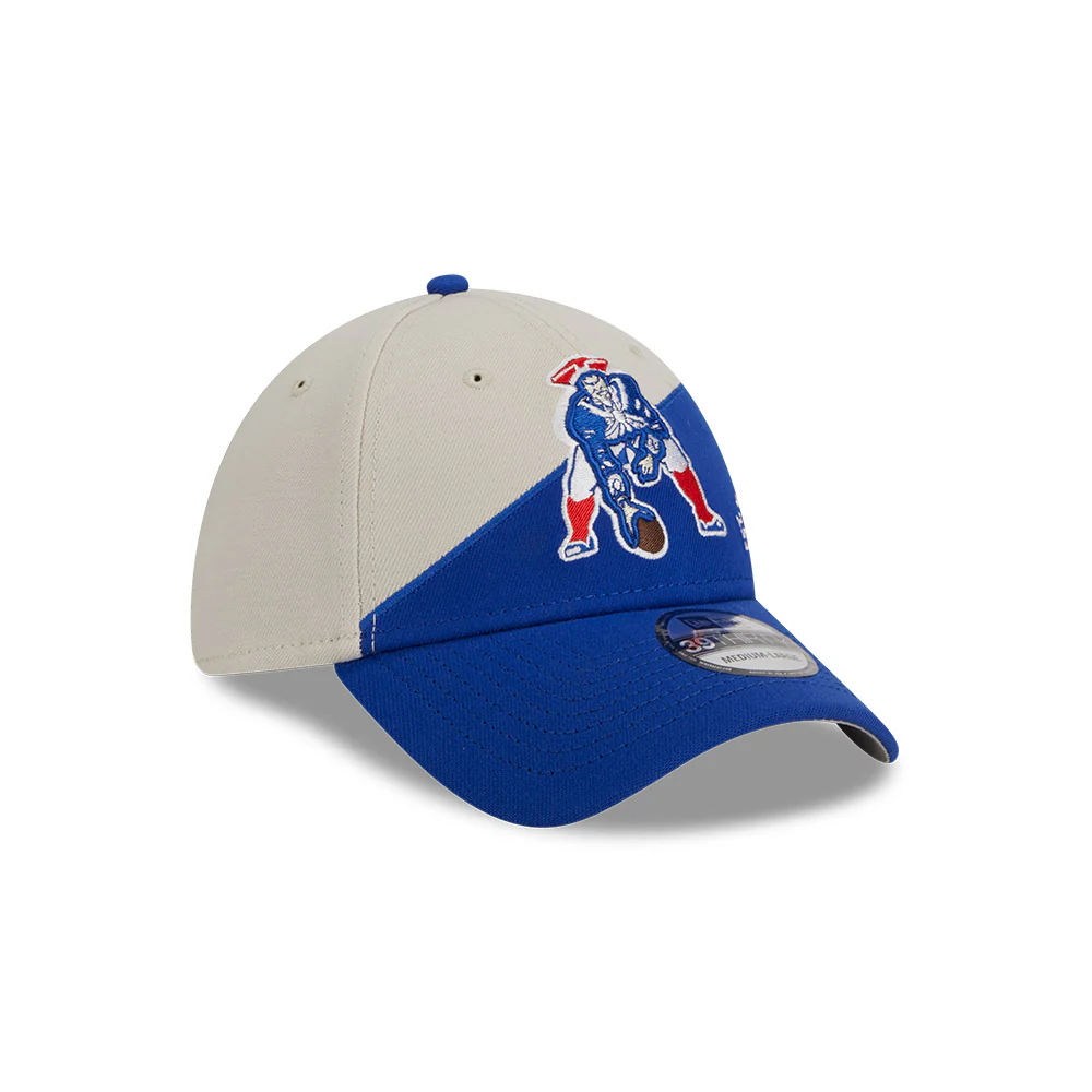 New England Patriots New Era 2023 Historic Sideline 39THIRTY Flex Hat - Cream/Royal - Image 3