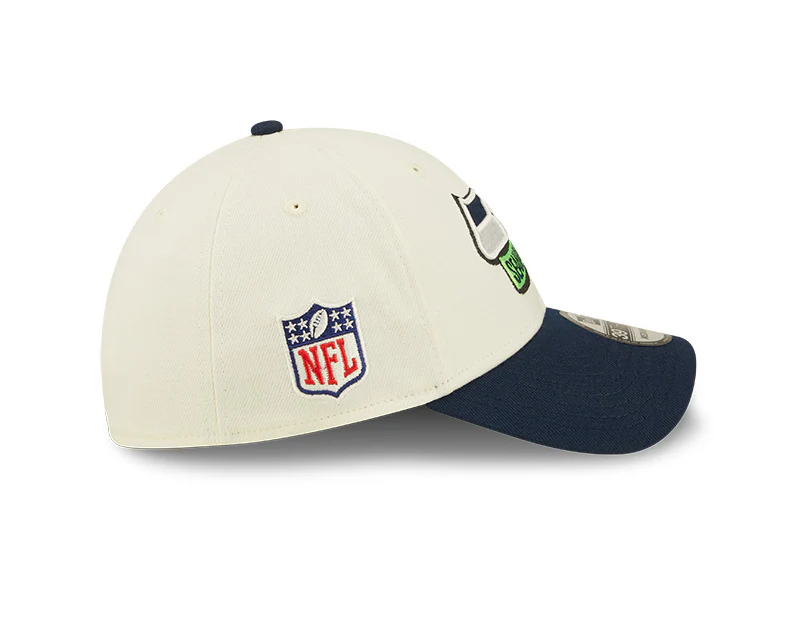 Seattle Seahawks 2022 Sideline New Era Cream/Navy - 39THIRTY 2-Tone Flex Hat - Image 5